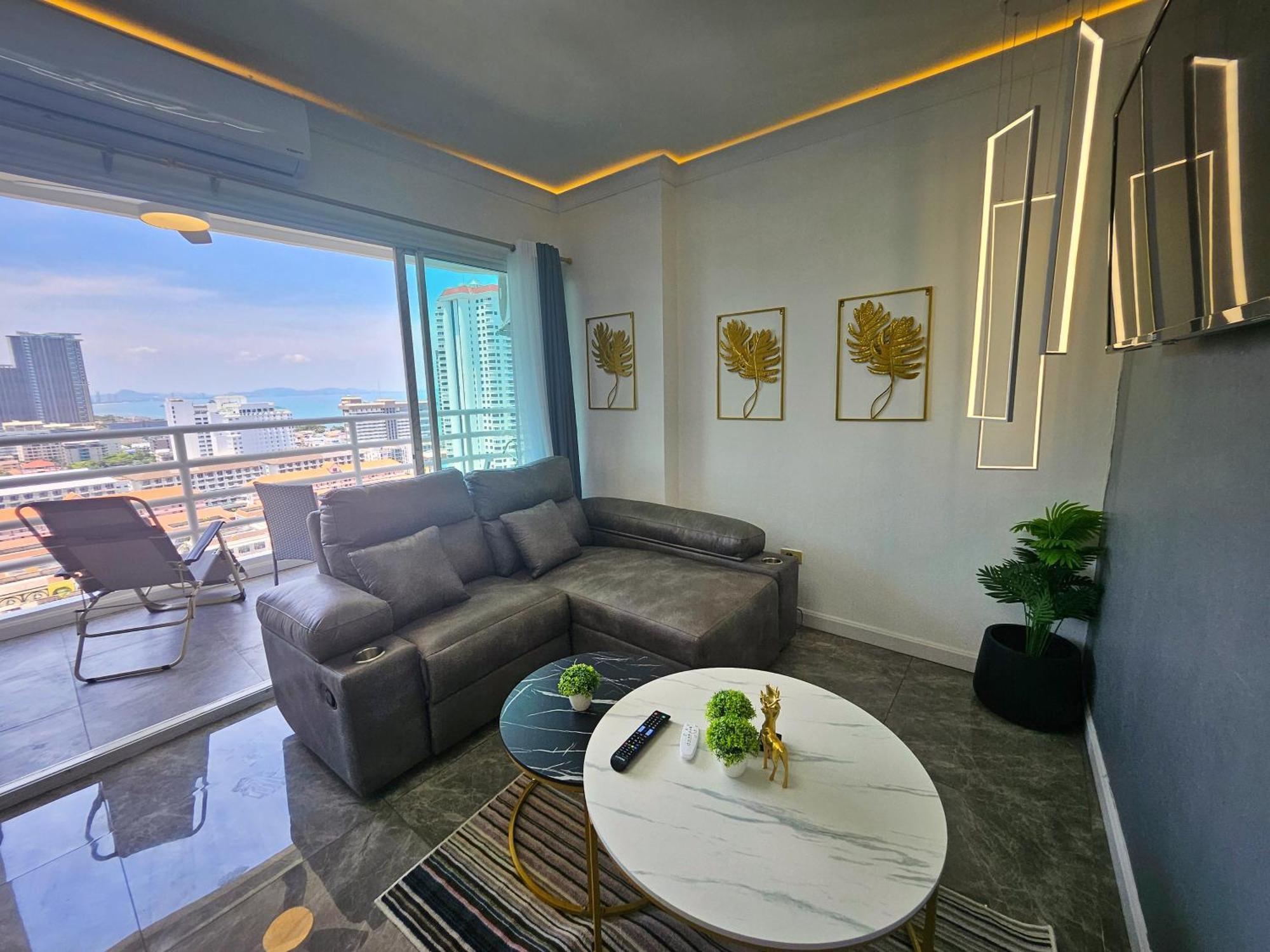 View Talay 5 Jomtien Beachfront Патая Екстериор снимка